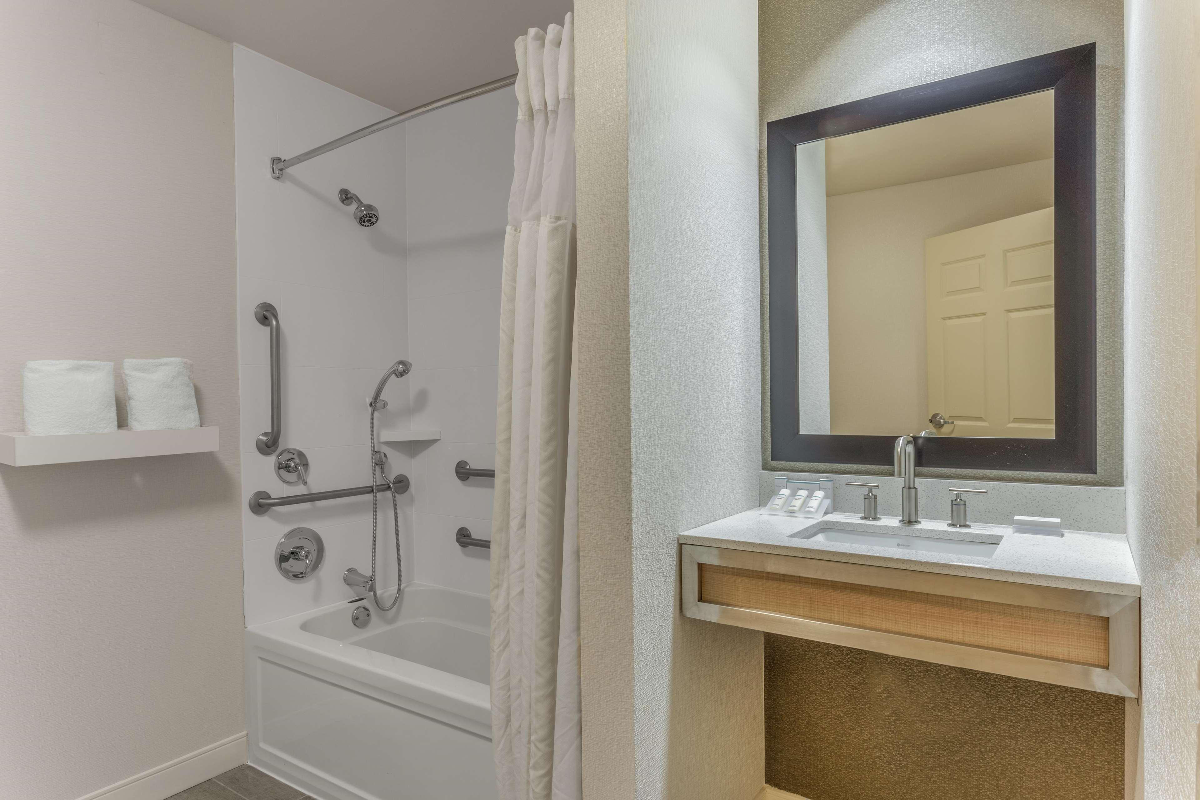 Hilton Garden Inn Saint Charles Dış mekan fotoğraf