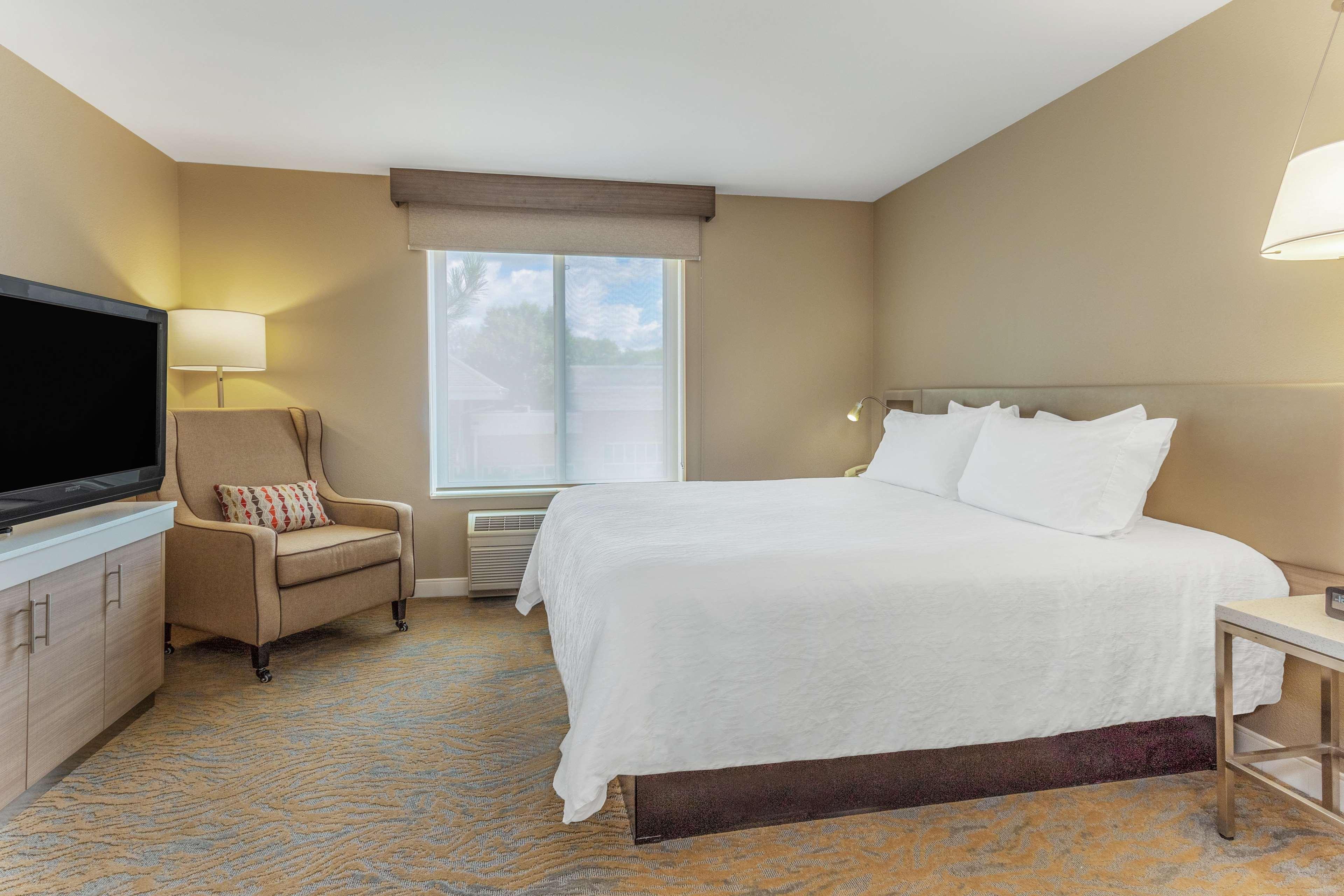Hilton Garden Inn Saint Charles Dış mekan fotoğraf