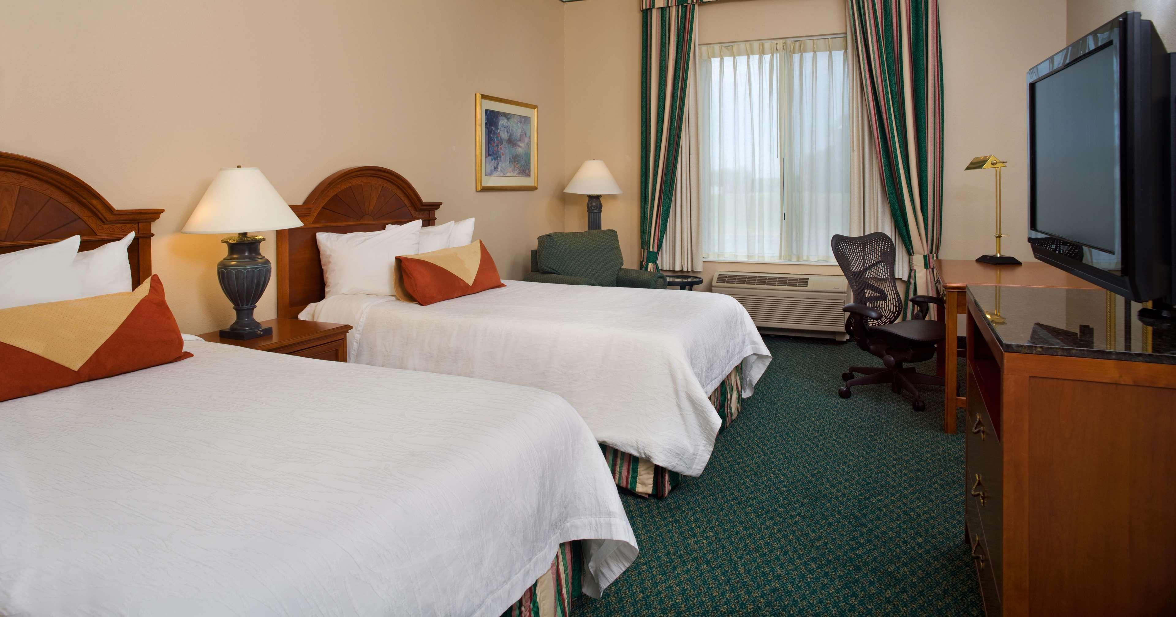 Hilton Garden Inn Saint Charles Dış mekan fotoğraf