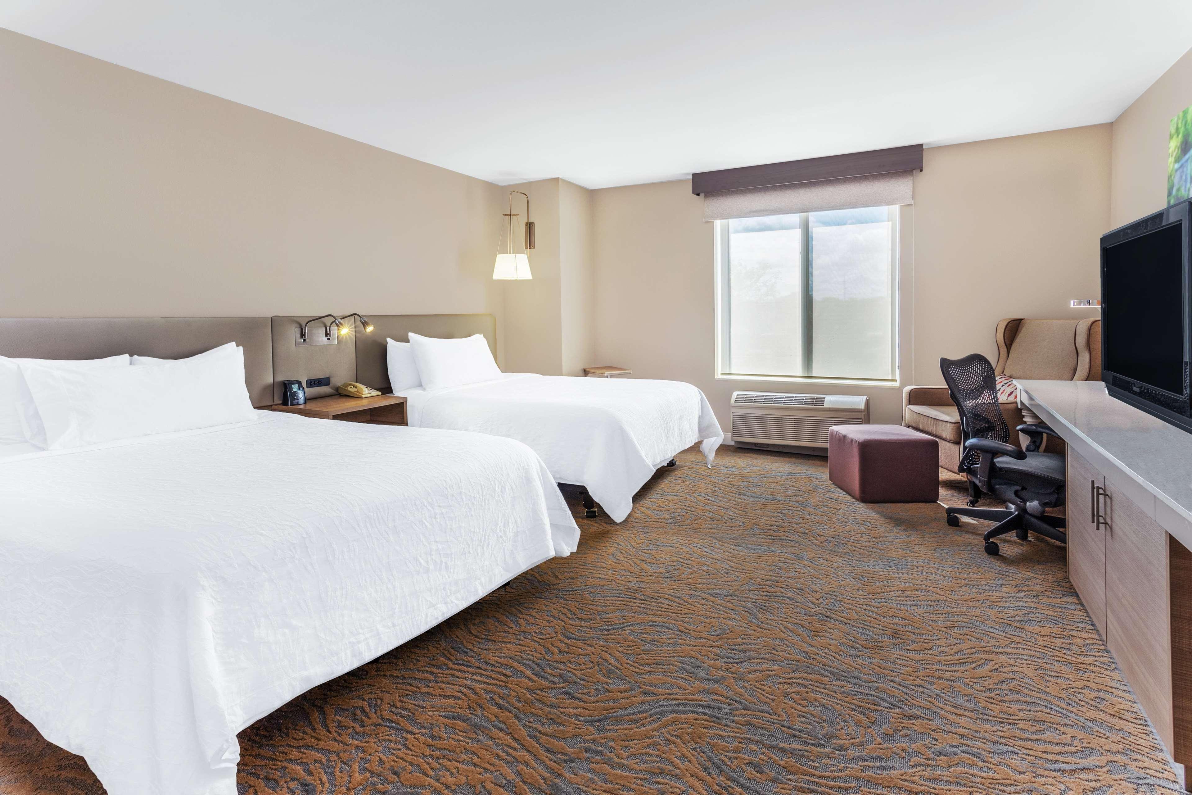 Hilton Garden Inn Saint Charles Dış mekan fotoğraf