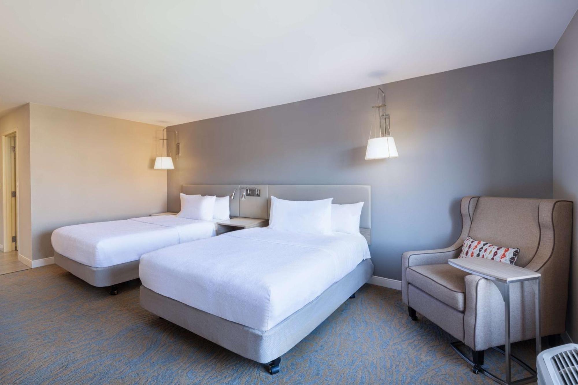 Hilton Garden Inn Saint Charles Dış mekan fotoğraf