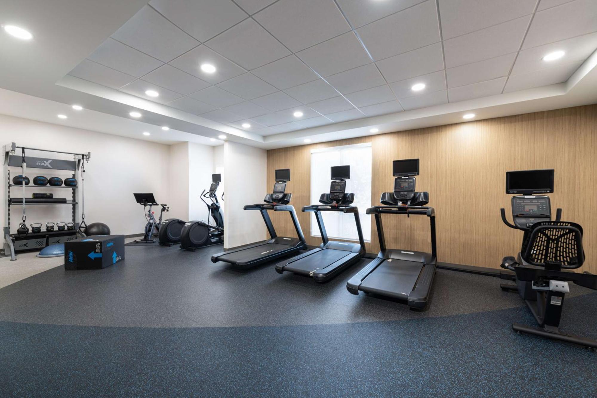 Hilton Garden Inn Saint Charles Dış mekan fotoğraf